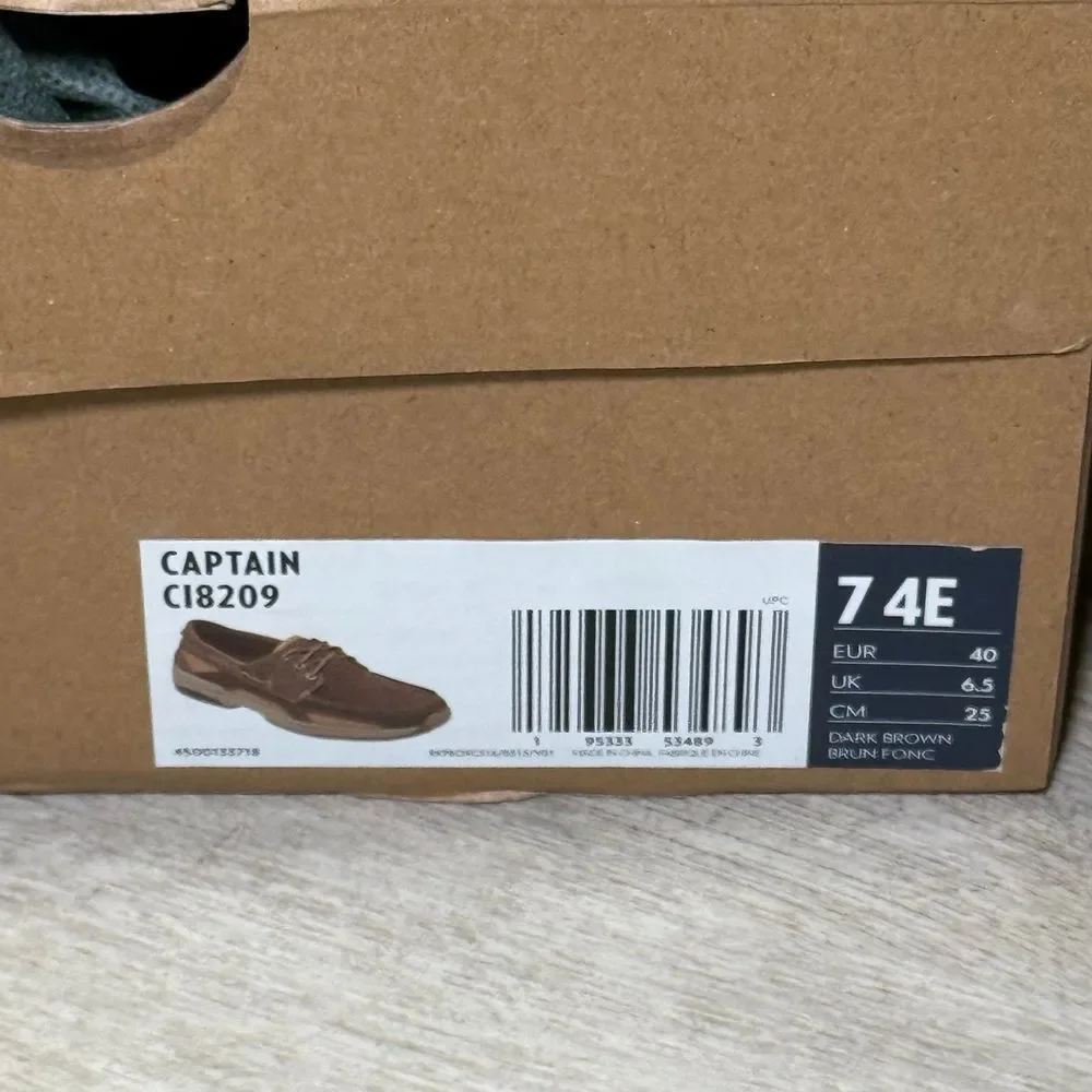 Dunham classic brown